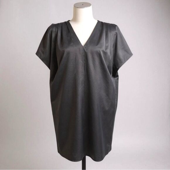 Go International Little Black Shift Dress. Size Medium - Picture 1 of 10
